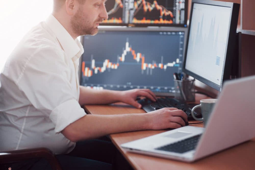 Panduan Lengkap Swing Trading: Strategi Meraup Profit Maksimal dari Ayunan Tren Market